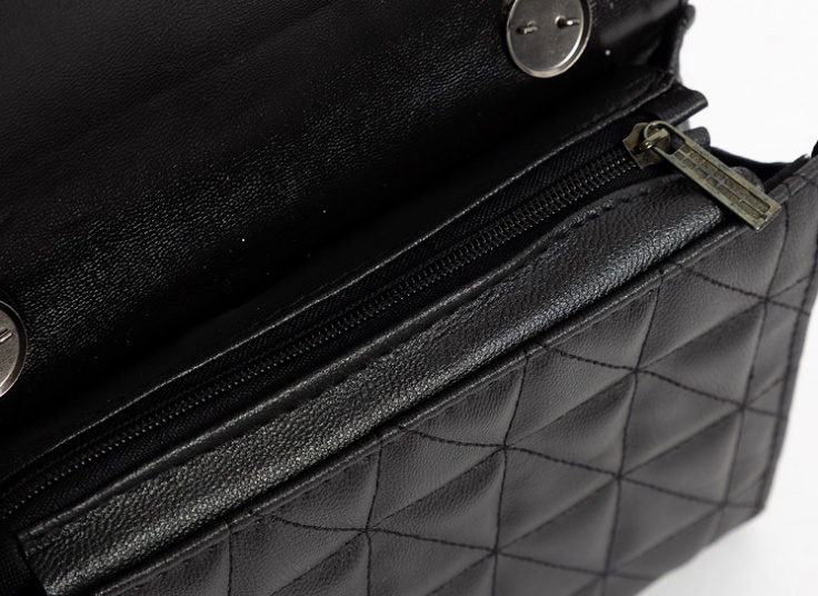 کیف پاسپورتی طرح دوخت