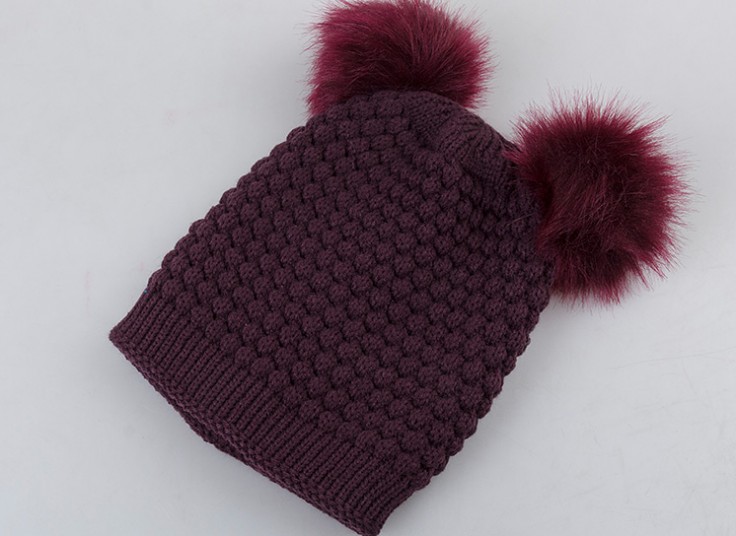 کلاه بافت Poom Poom