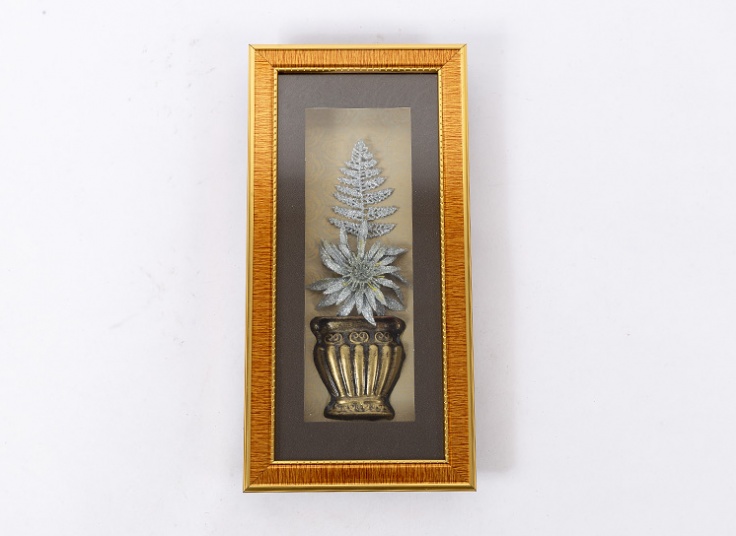 قاب دکوراتیو طرح گل