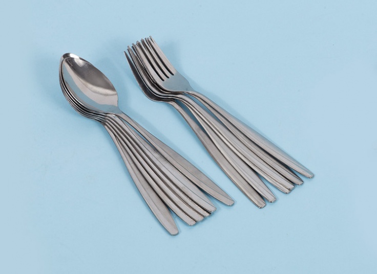 قاشق و چنگال غذاخوری