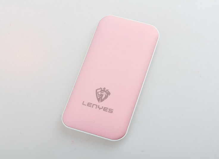 پاور بانک با دو خروجی LENYES