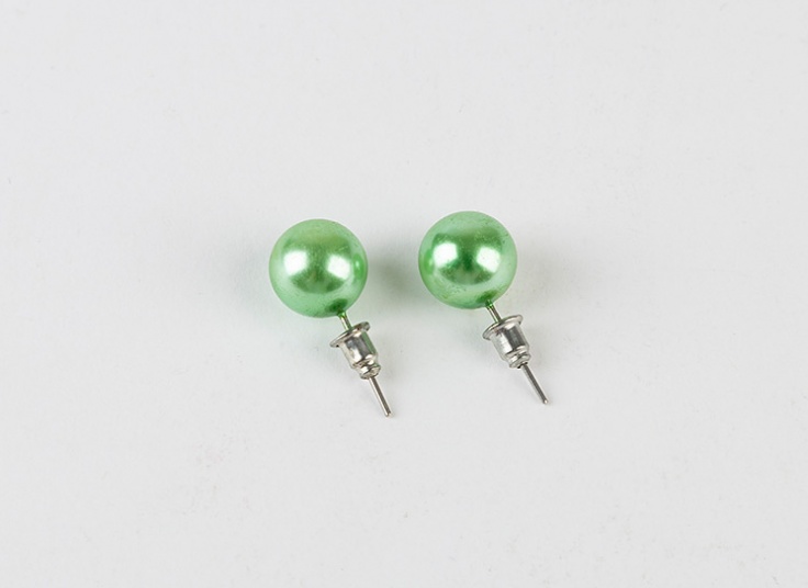 گوشواره مرواریدی میخی