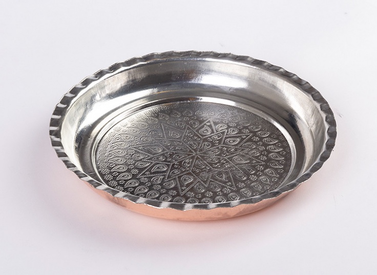 ظروف مسی طرحدار