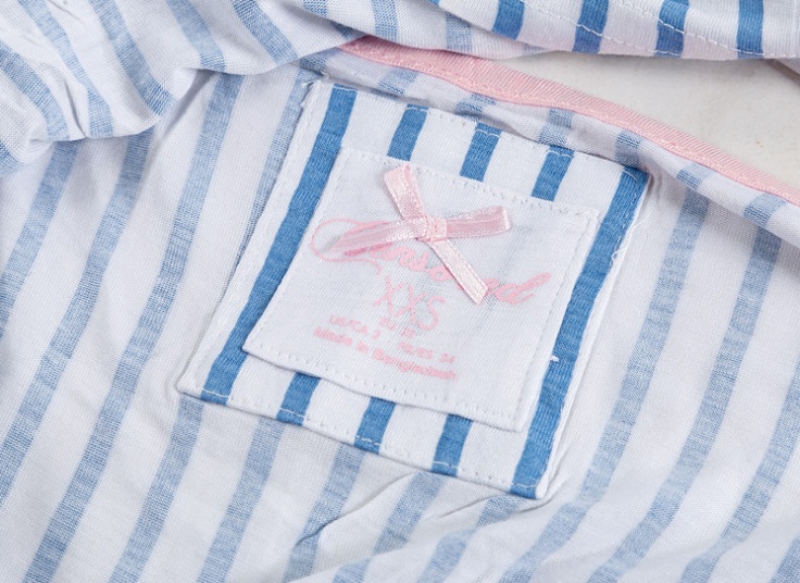 تاپ راه راه Censored