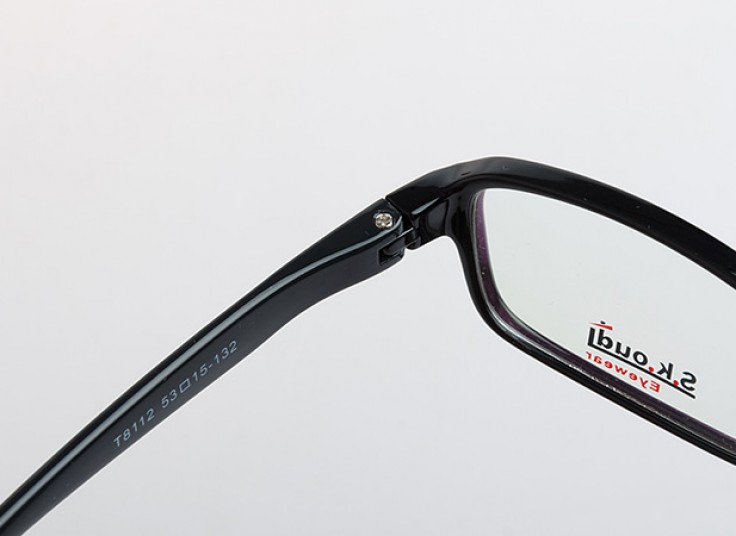 عینک طبی shikaoudi