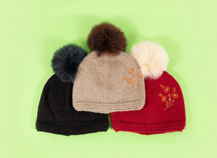 کلاه بافت منگوله دار Minette