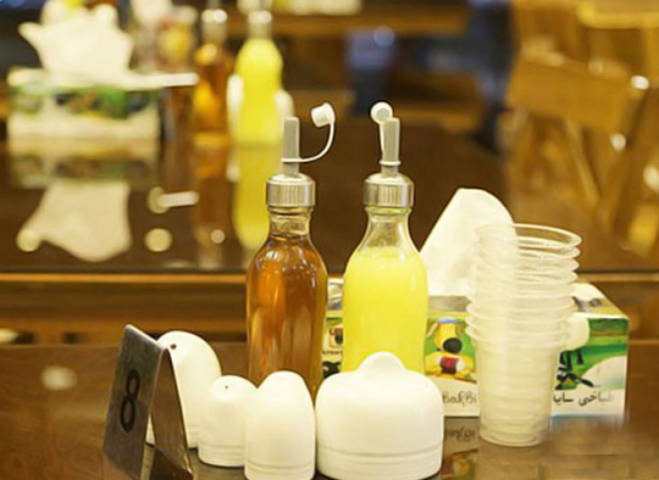 منو باز و دست کامل کله‌پاچه طباخی سایه