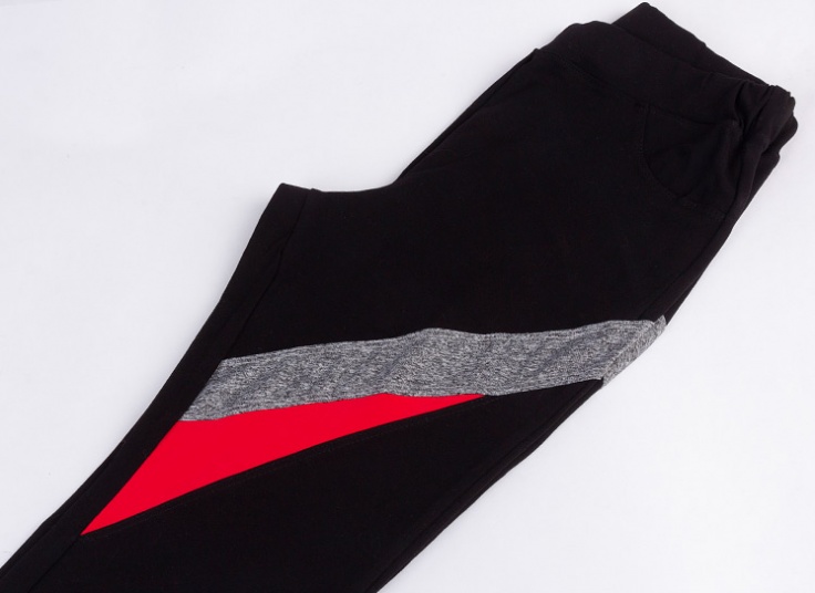 شلوار تیکه دوزی شده