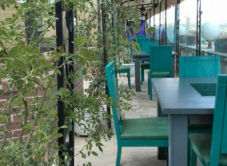 چای و قلیان بام لواسان