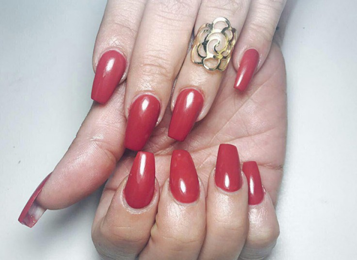 خدمات ناخن در سالن سحر