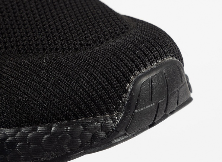 کفش ورزشی مردانه adidas