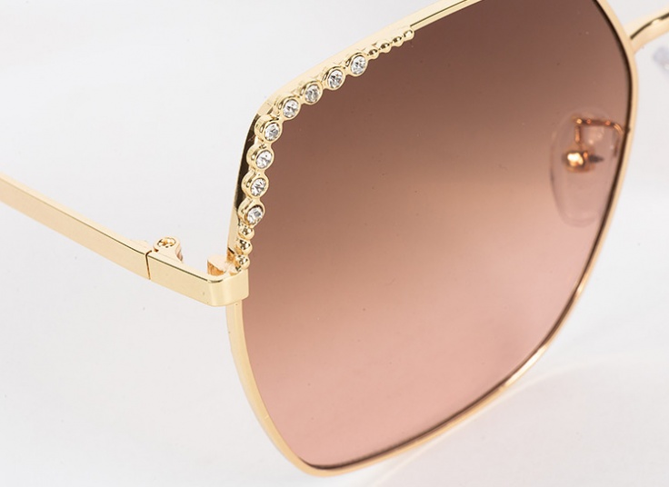 عینک آفتابی نگین دار طرح CHANEL