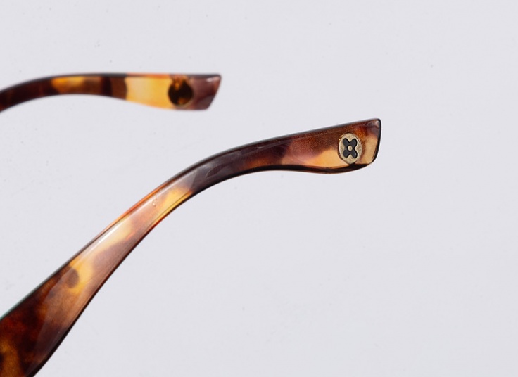 عینک آفتابی زنانه LouisVuitton مدل 7512