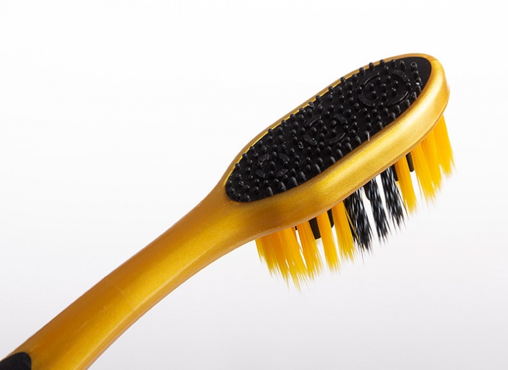 مسواک زغالی 360 Colgate