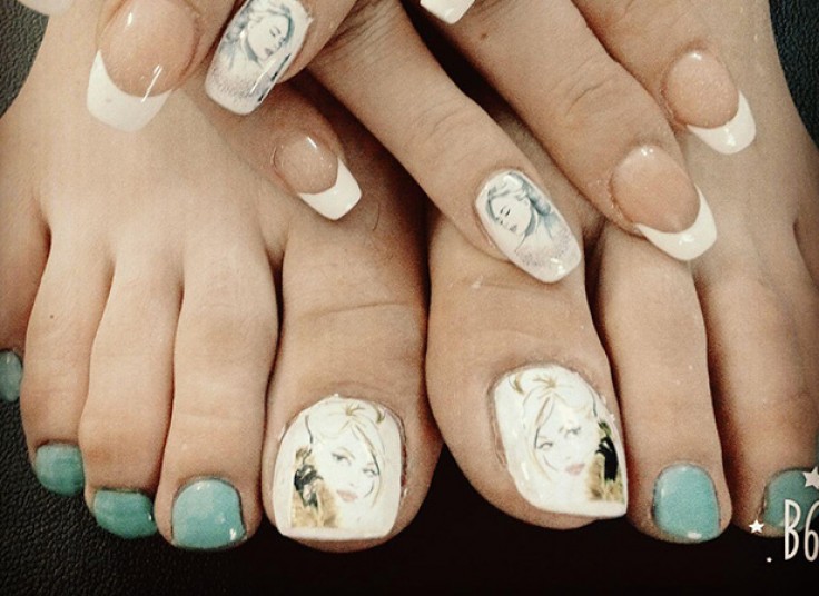 خدمات ناخن سالن زیبایی فریبا