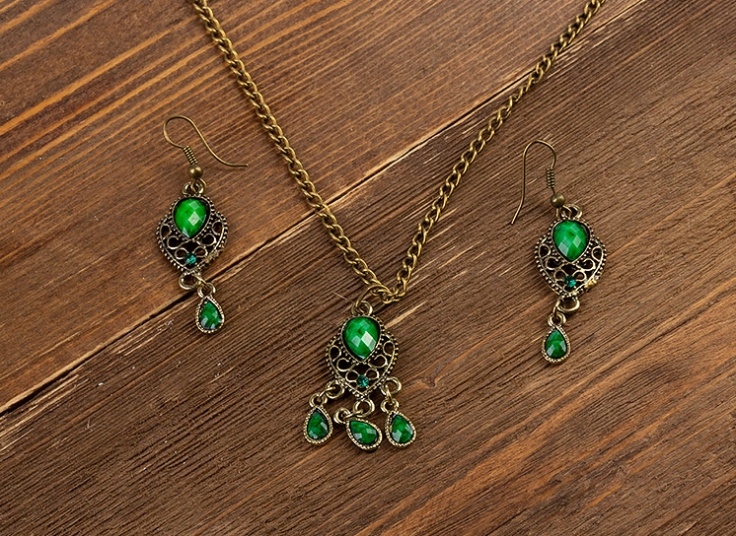 نیم ست زیورآلات طرح اسلیمی