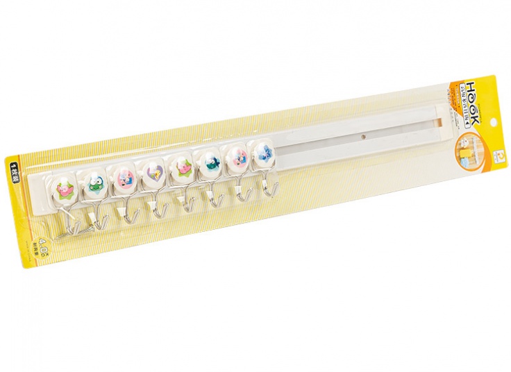 آویز طرح عروسکی