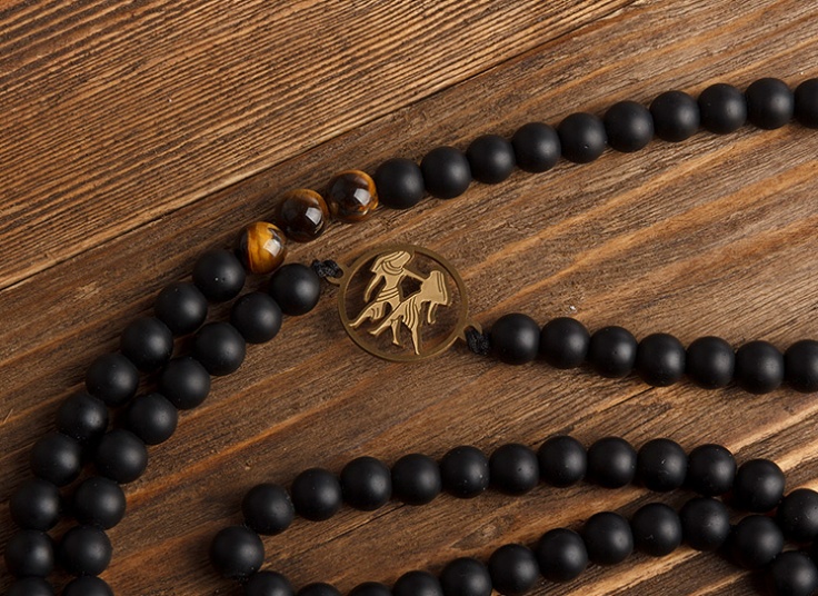 گردنبند سنگی ماه تولد