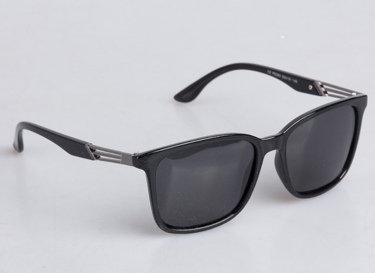 عینک آفتابی پلورایز Aedoll