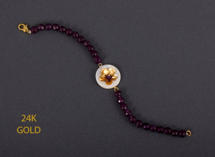 دستبند با گل روکش طلا