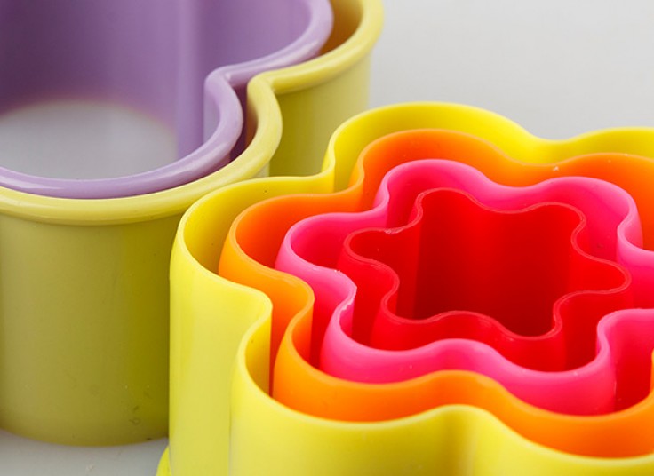 قالب شیرینی و غذا