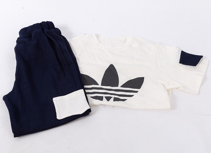 ست تیشرت شلوار بچگانه طرح adidas
