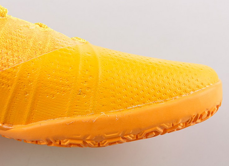 کفش فوتبالی NIKE