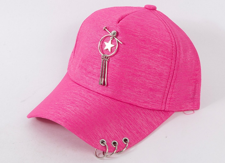 کلاه کپ پیرسینگ دار