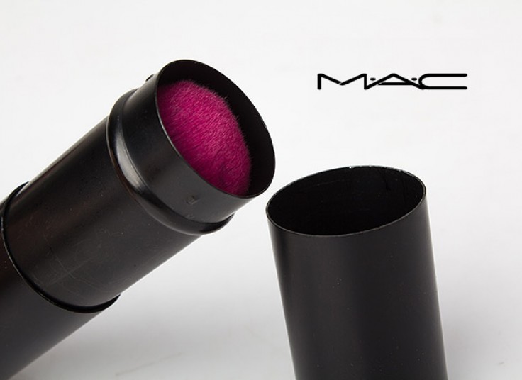 شوت رژگونه MAC