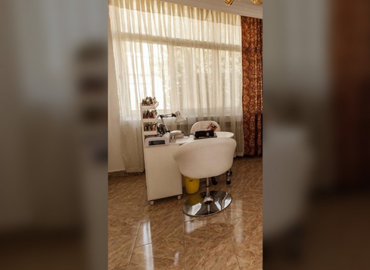 سالن زیبایی رها