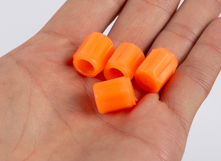 سر والف لاستیک خودرو مدل شبرنگ