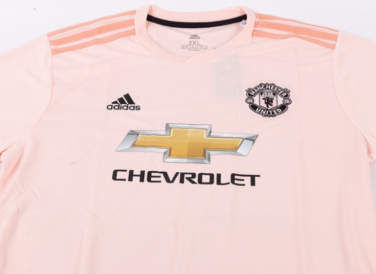 تیشرت ورزشی طرح adidas