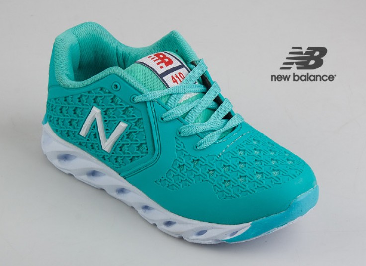 کفش ورزشی زنانه New Balance