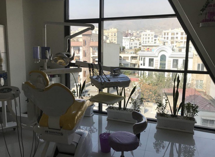 جرم گیری در مطب دکتر هانیه پژمان