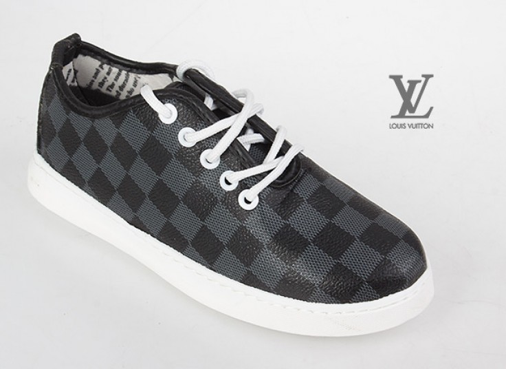 کفش اسنیکرز طرح LV