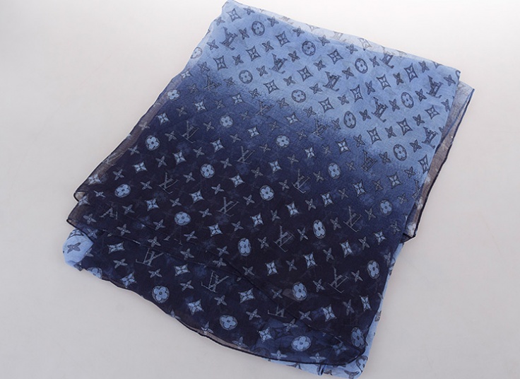 شال حریر زنانه طرح Louis Vuitton