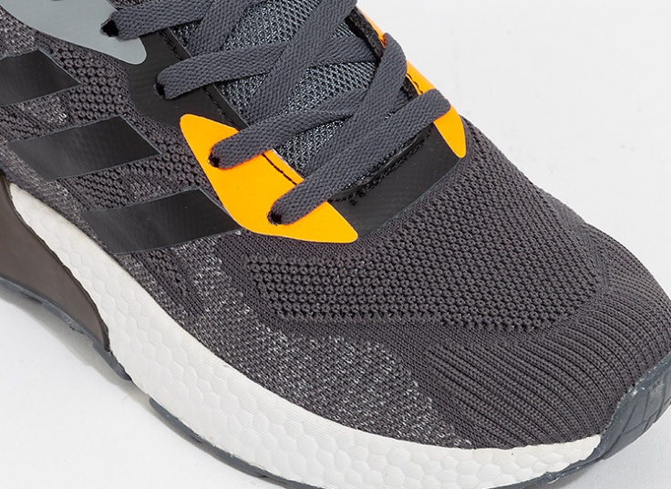 کفش ورزشی مردانه adidas