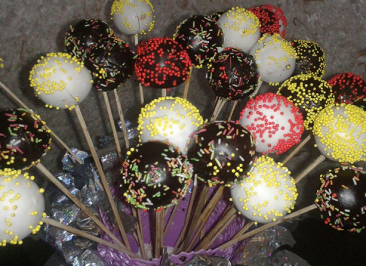 آموزش دسر در آکادمی ماه سیما