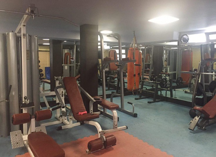 استخر و بدنسازی هتل ونوس