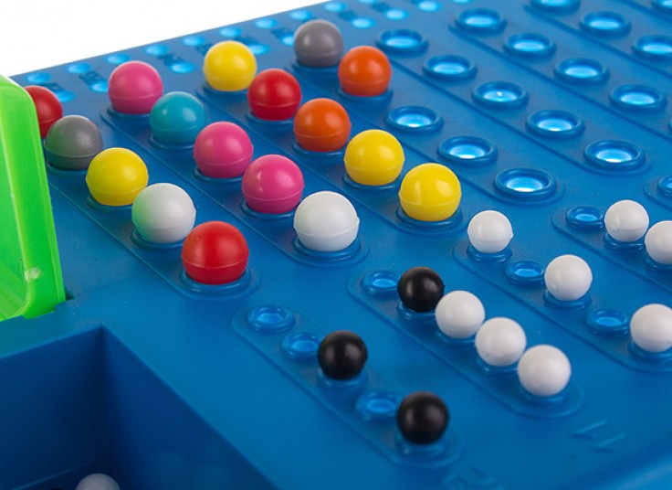 بازی فکر بکر Code Breaking