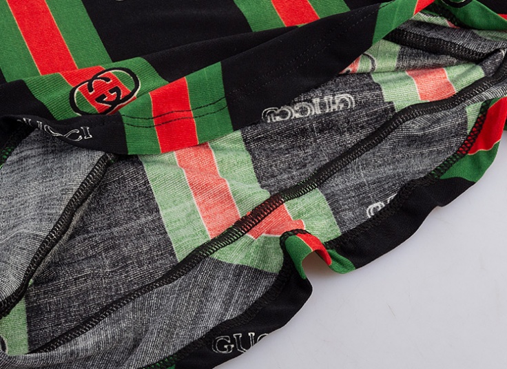 شورتک زنانه طرح Gucci