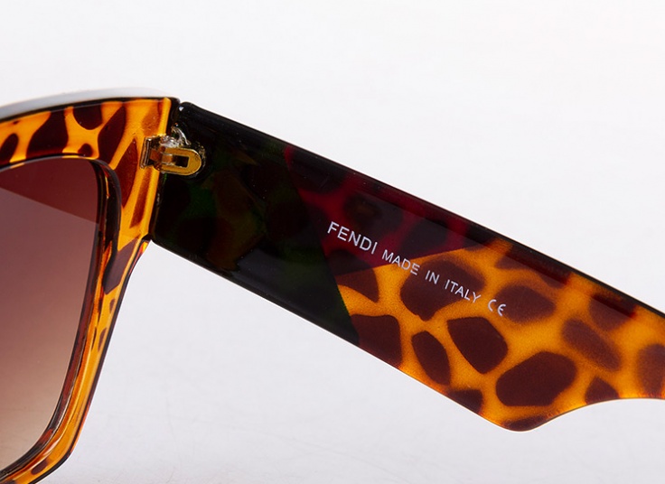 عینک آفتابی FENDI