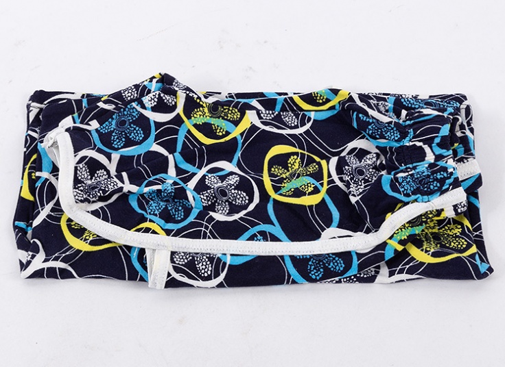 ست تاپ و شلوارک طرحدار دخترانه