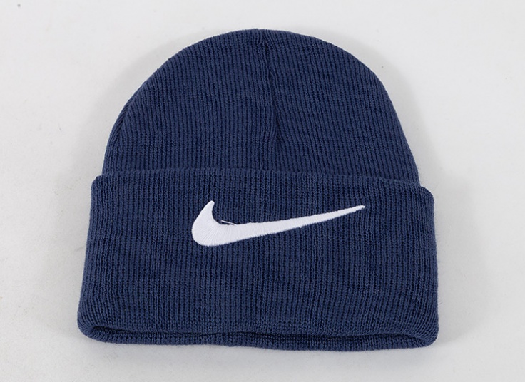 کلاه بافت Nike