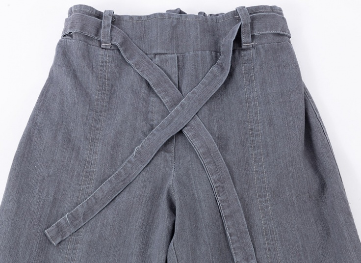 شلوار جین زنانه جلو چاک دار