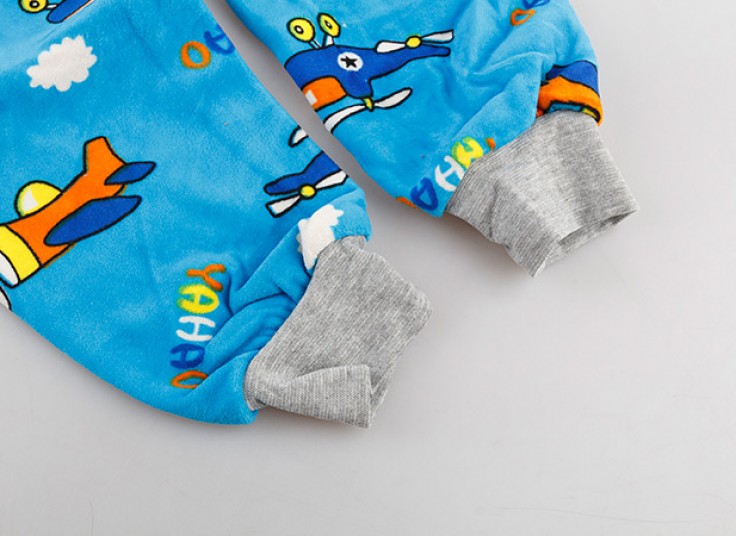 ست بلوز و شلوار مخمل بچه گانه LOONG WINGS