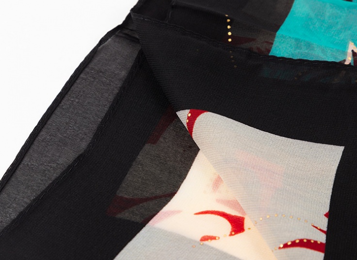 روسری گلدار زنانه