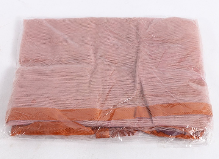 پرده توری مگنت دار