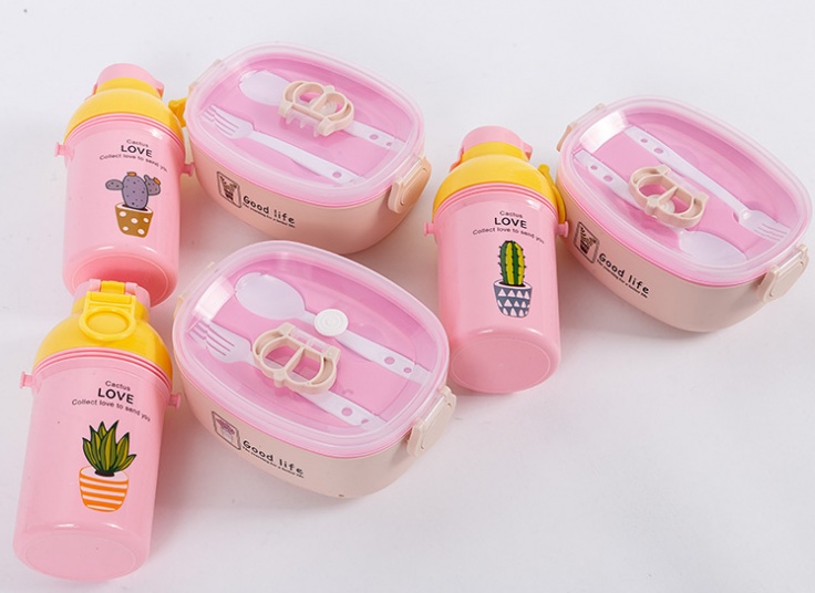 ست ظرف غذا و قمقمه کودک