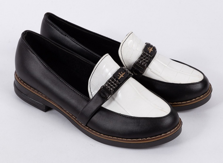 کفش کالج زنانه